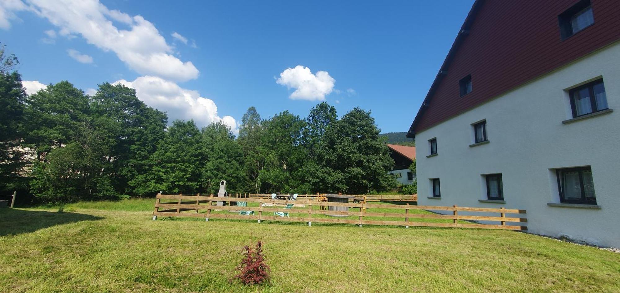 Appart Le Cerf 4 Etoiles 74M2 Cornimont Buitenkant foto