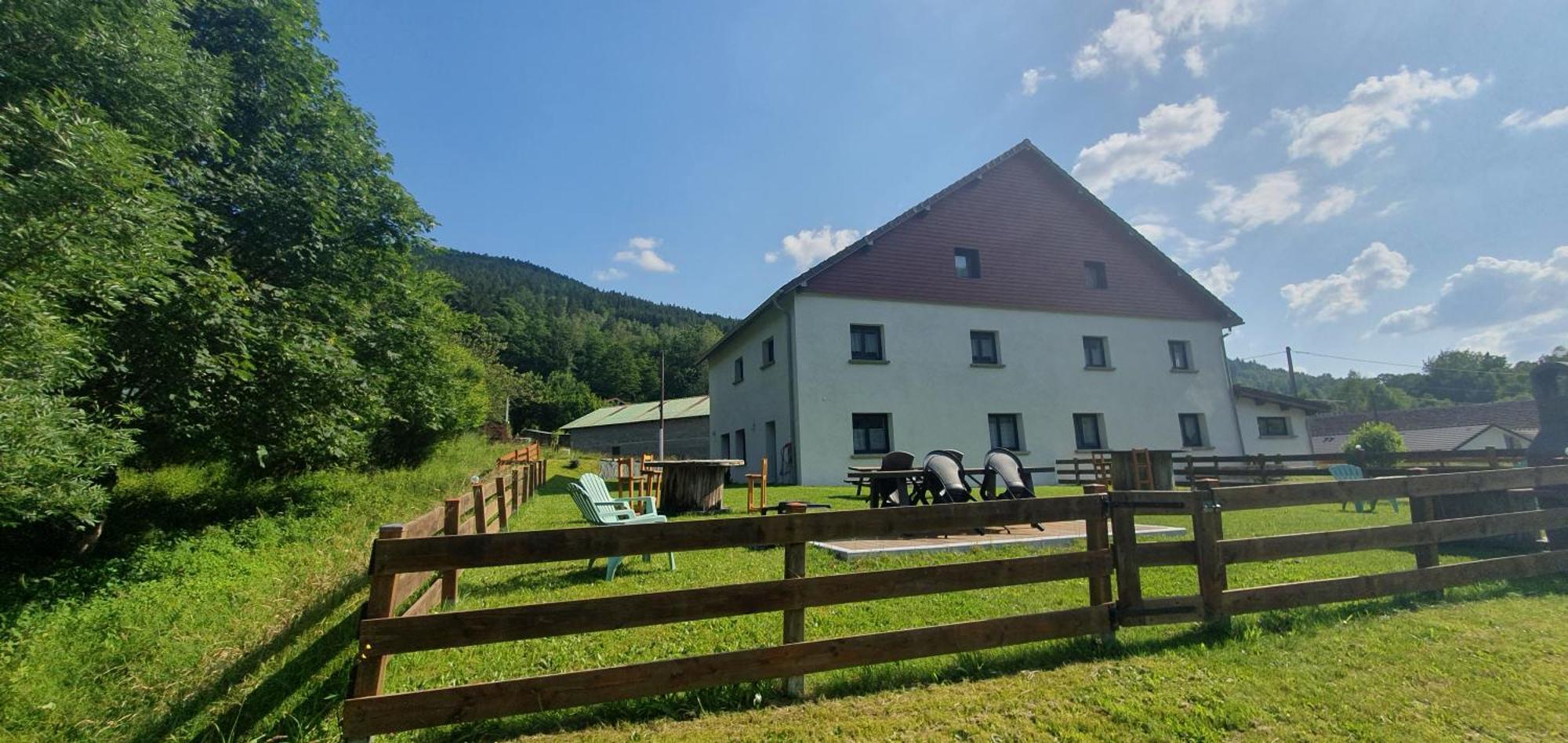 Appart Le Cerf 4 Etoiles 74M2 Cornimont Buitenkant foto